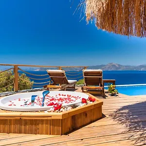 Otel Heaven, Faralya