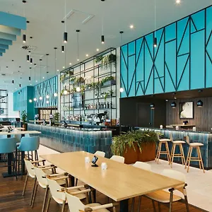 https://courtyard-london-gatwick-airport.brighton-hotels-england.com
